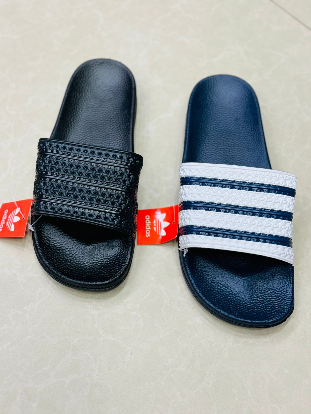 ADIDAS ADILETTE SLIDES