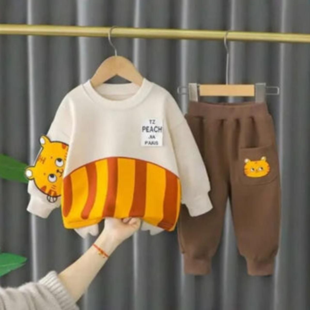 YELLOW CAT KIDS WINTER PANEL TRACKSUIT